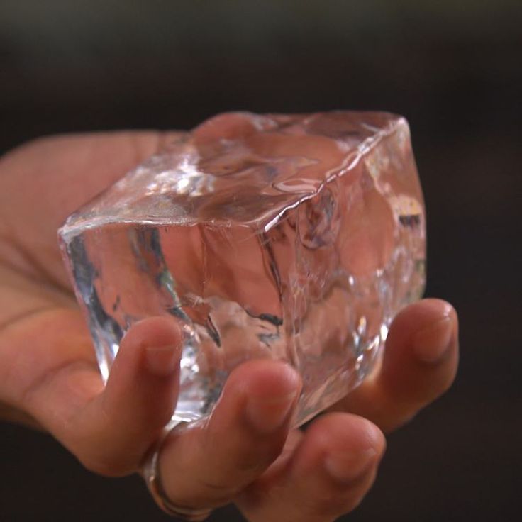 Hiểu Lầm Và Sự Thật Về Ngành Công Nghiệp Nước Đá 6 How to Make Crystal Clear Cocktail Ice at Home